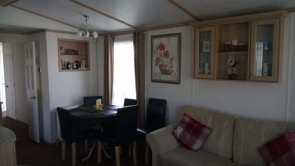 Chapmanholidaylets Cayton Bay المظهر الخارجي الصورة